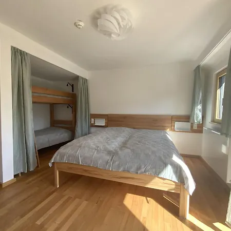 Gruppenhaus Lug Ins Tal *